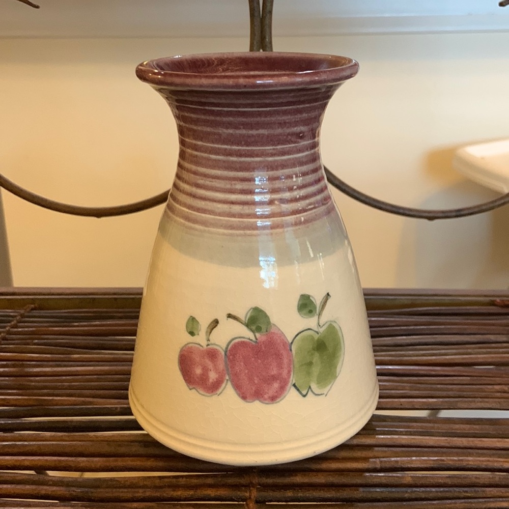 Art‎ Pottery signed piece. Vase with apples. 6-5”x5”.